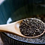 بهترین زمان مصرف دانه چیا برای لاغری؛ صبح، ظهر یا شب؟