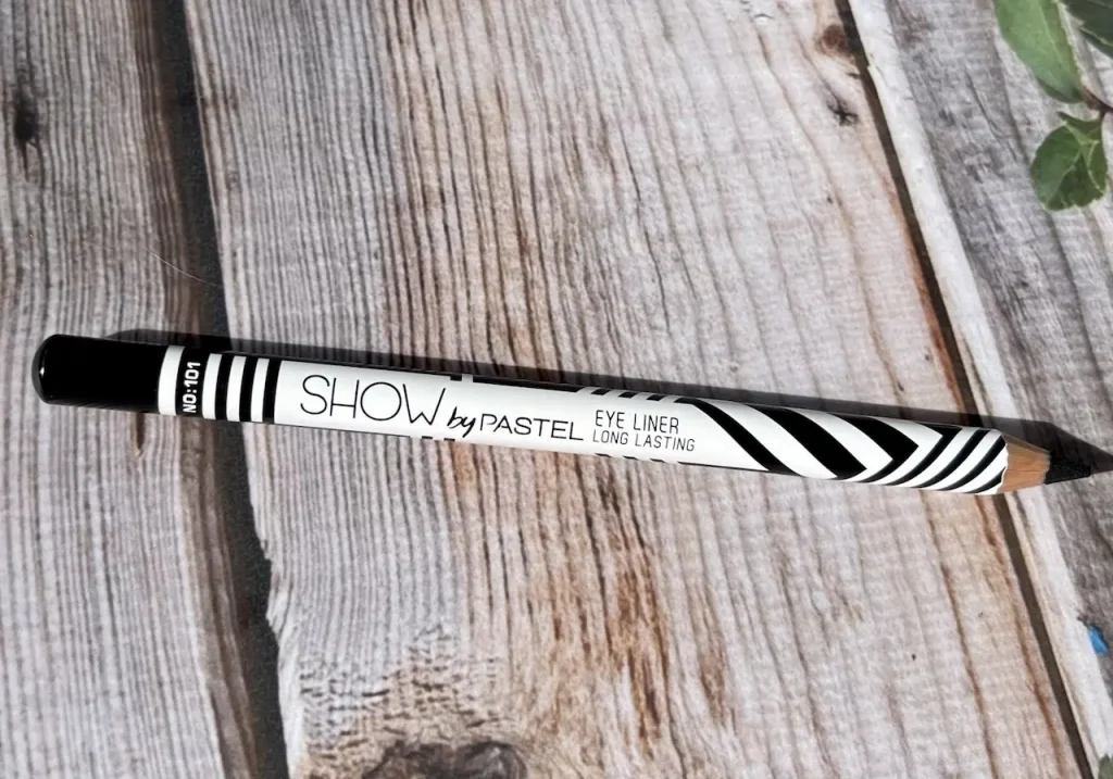 مداد چشم پاستل شو (Pastel Show Long Lasting Eye Liner Pencil)