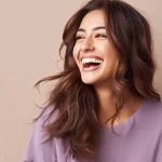 ۸ عادت کوچک و شگفت‌انگیز برای رسیدن به شادی پایدار