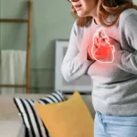 علت تپش قلب ناگهانی چیست و در زمان وقوع باید چکار کنیم؟