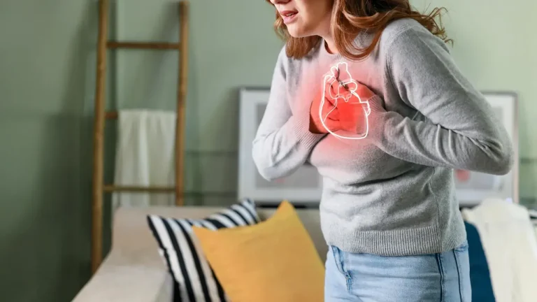 علت تپش قلب ناگهانی چیست و در زمان وقوع باید چکار کنیم؟